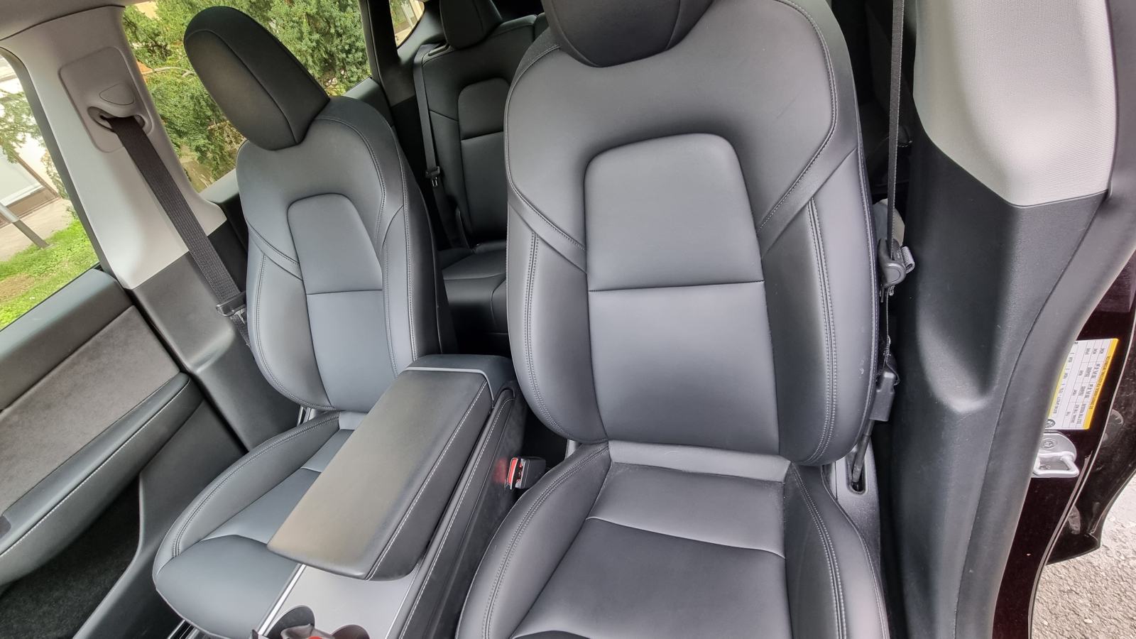 Tesla Model Y LR AWD, 378 kW, 20", Midnight Cherry, fotografija 4
