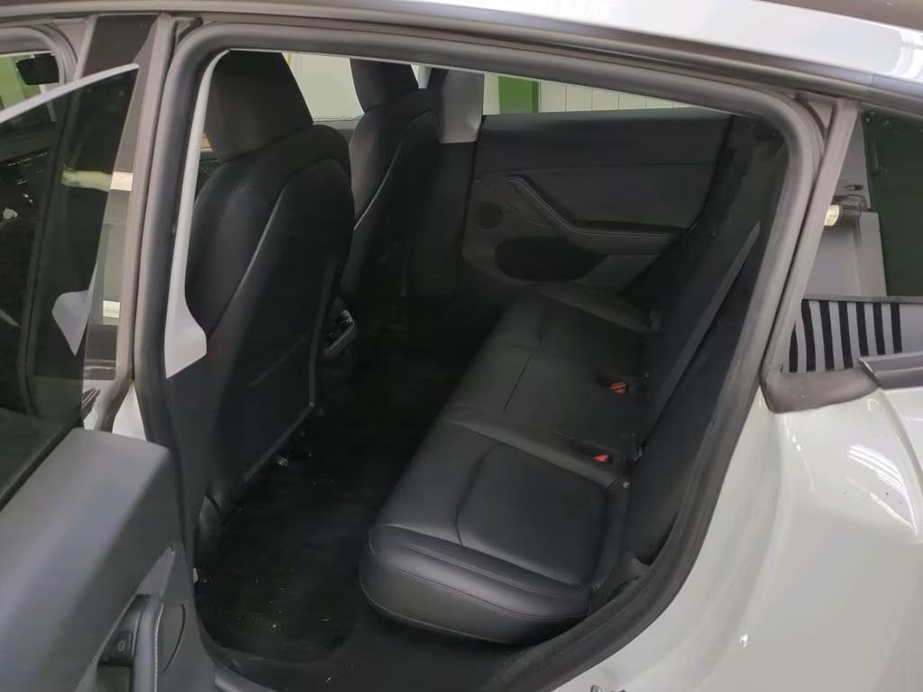 Tesla Model Y Model Y automatik, fotografija 13
