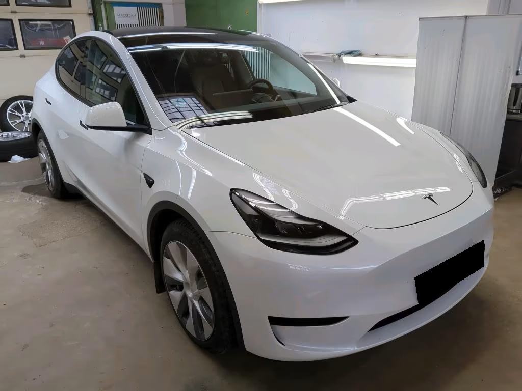 Tesla Model Y Model Y automatik, fotografija 3