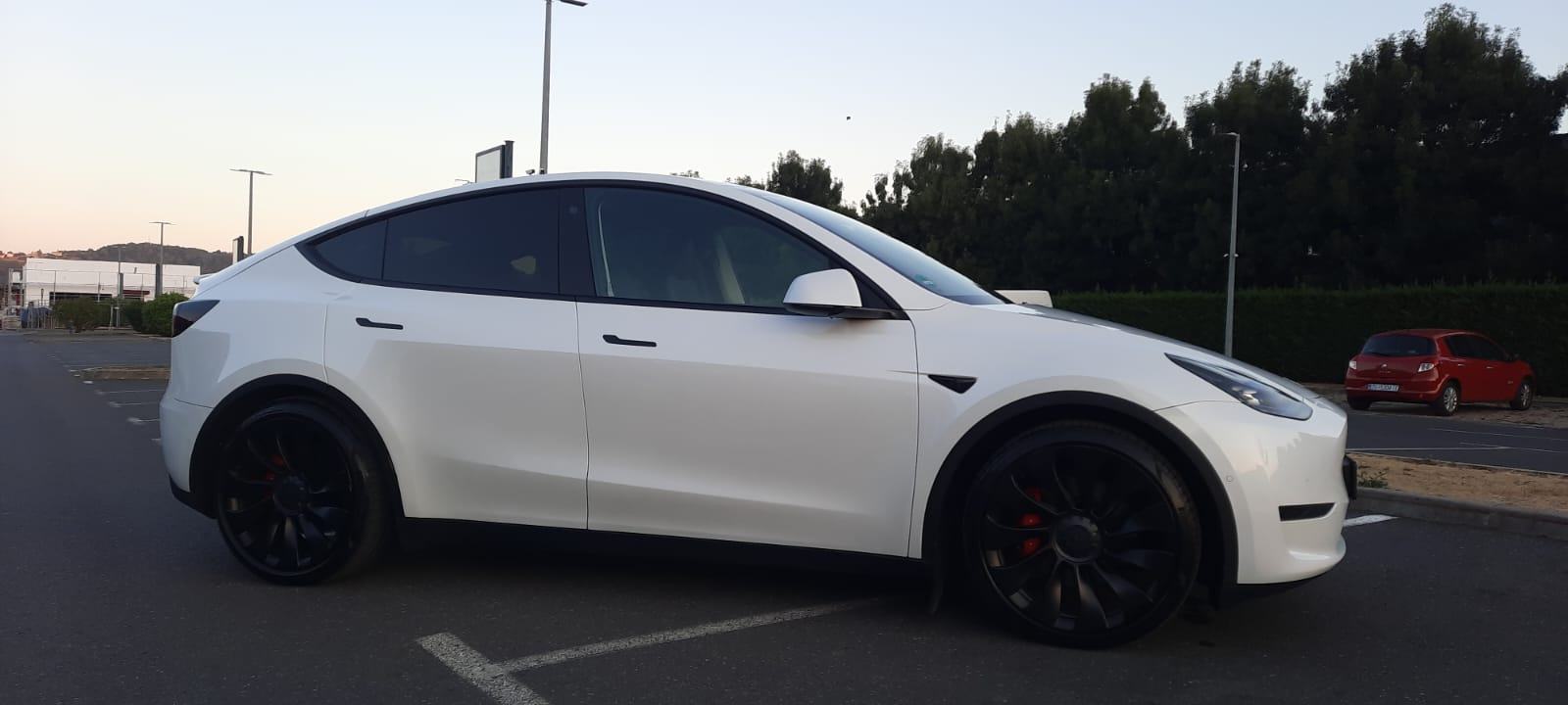 Tesla Model Y Performance Dual Motor automatik, fotografija 5