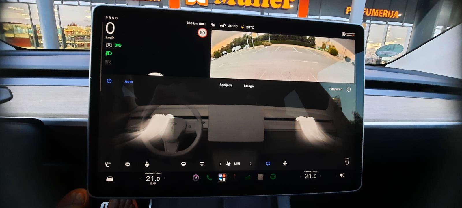 Tesla Model Y Performance Dual Motor automatik, fotografija 14