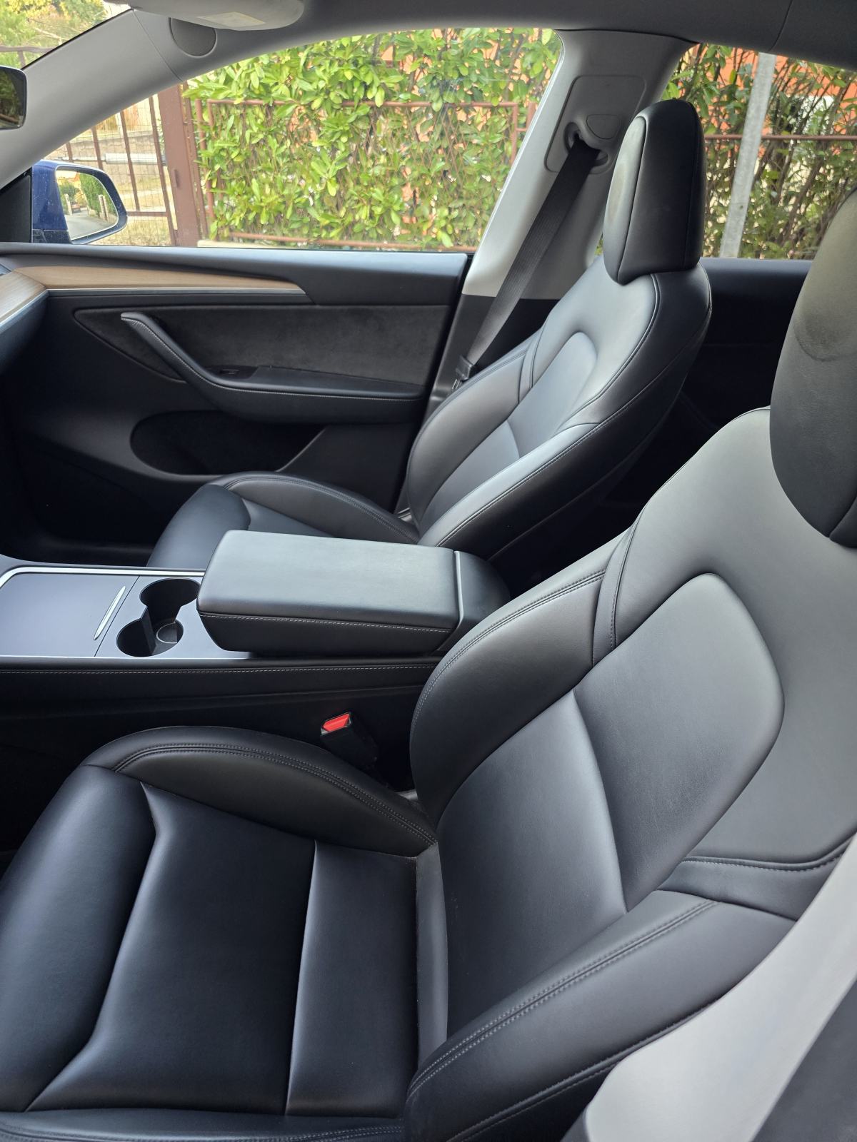 Tesla Model Y Performance Dual Motor AWD automatik, fotografija 4