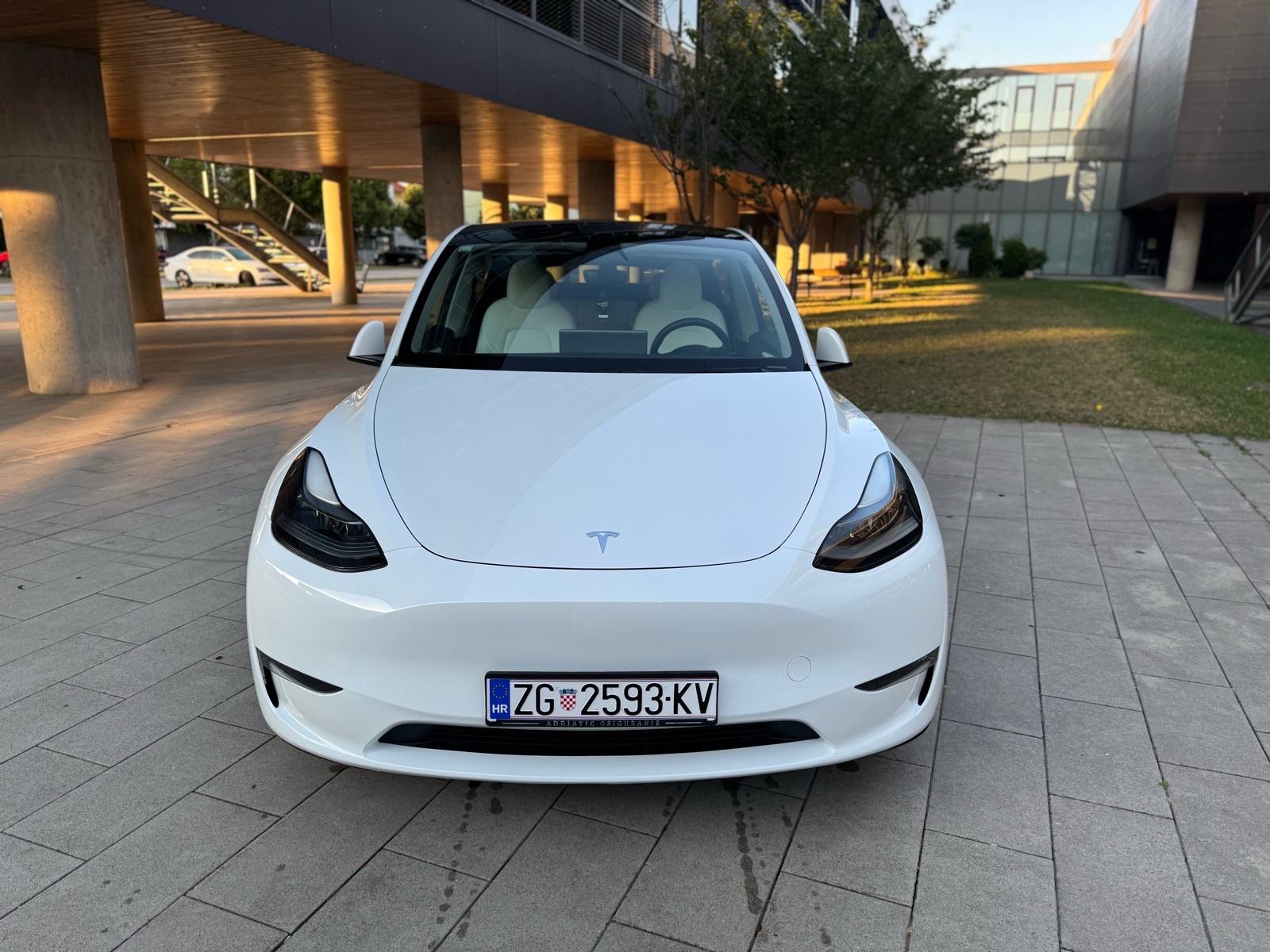 TESLA MODEL Y PERFORMANCE- DUAL MOTOR AWD, fotografija 6