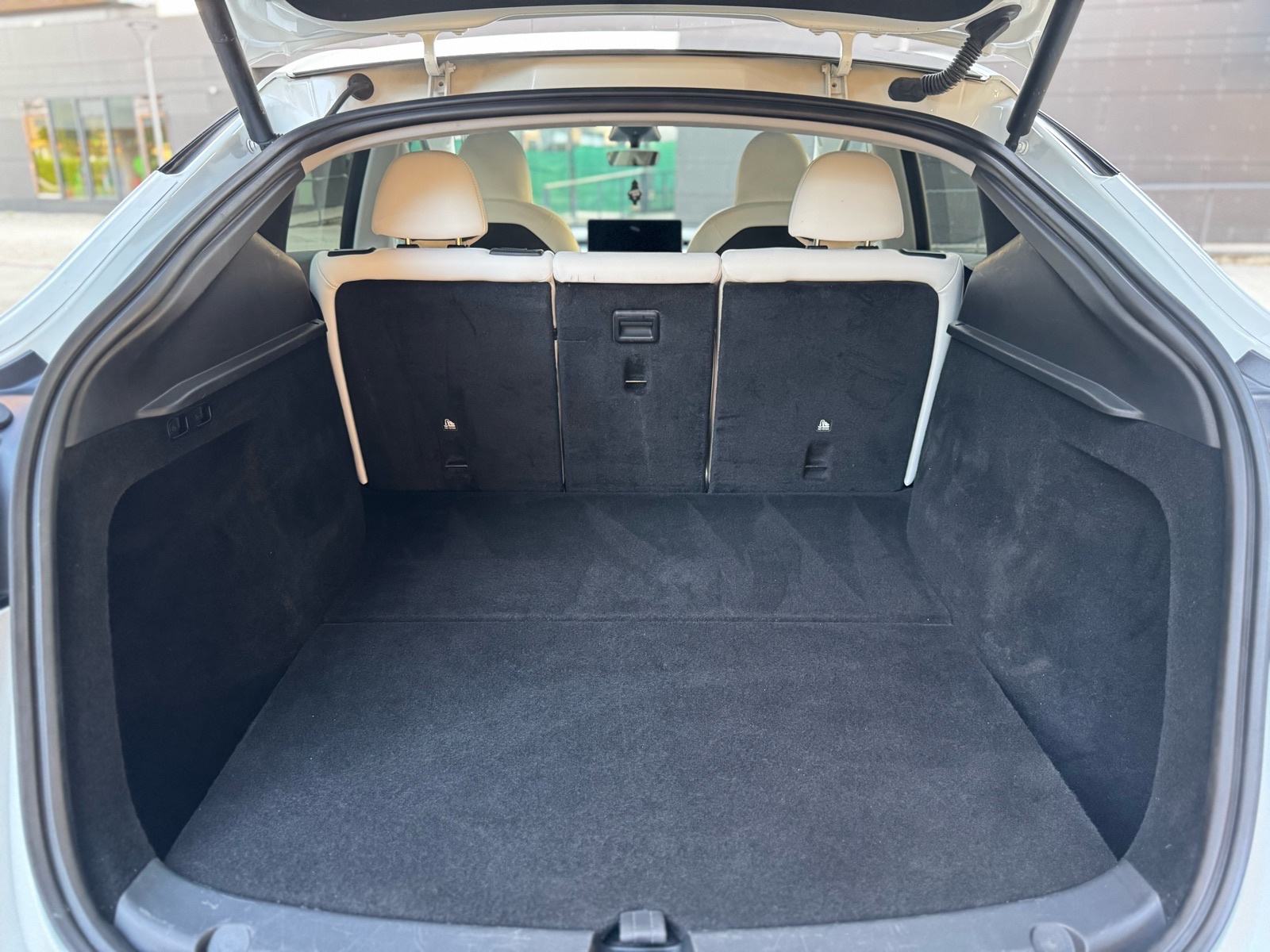 TESLA MODEL Y PERFORMANCE- DUAL MOTOR AWD, fotografija 19