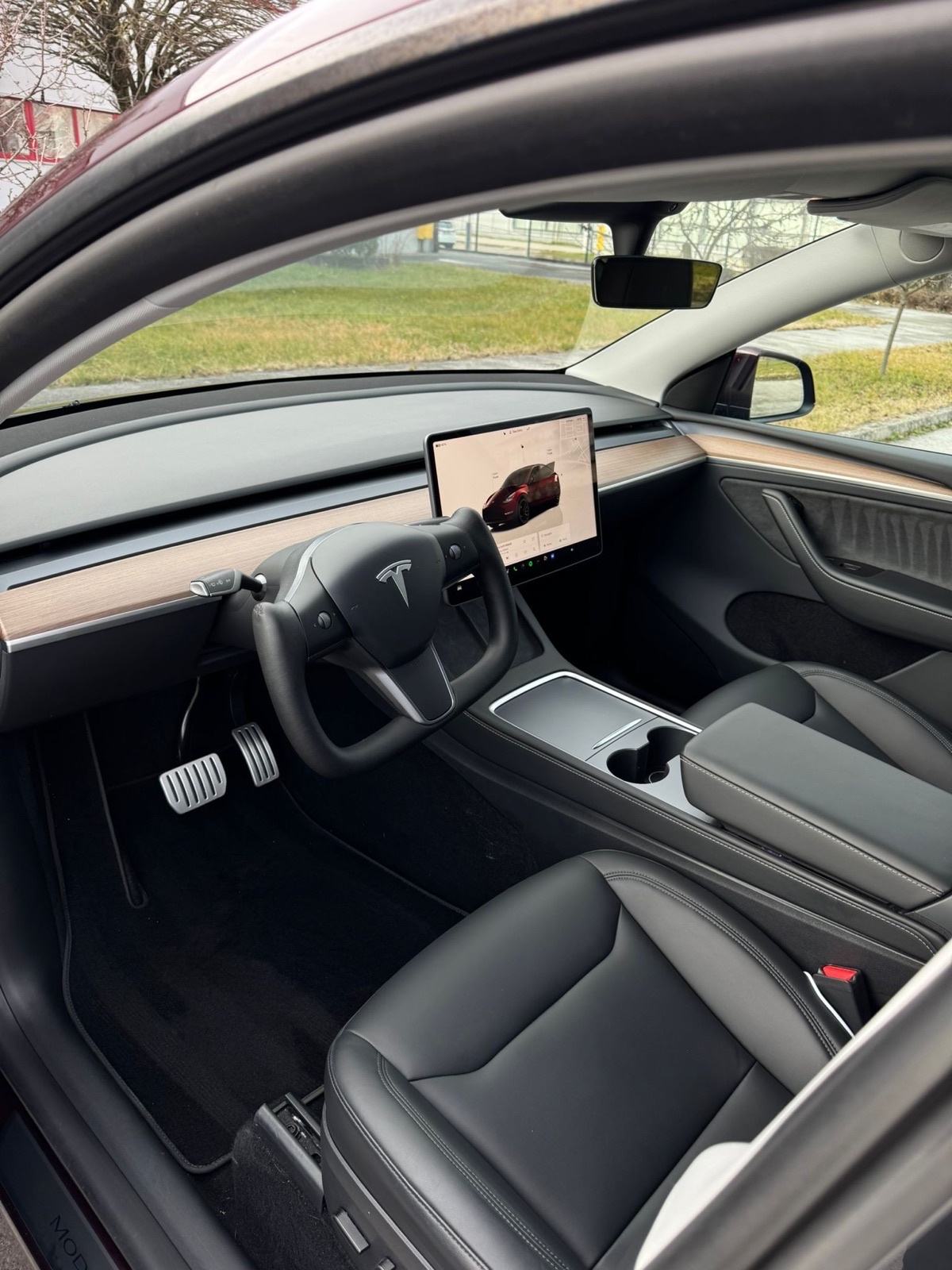 Tesla Model Y Performance, fotografija 8