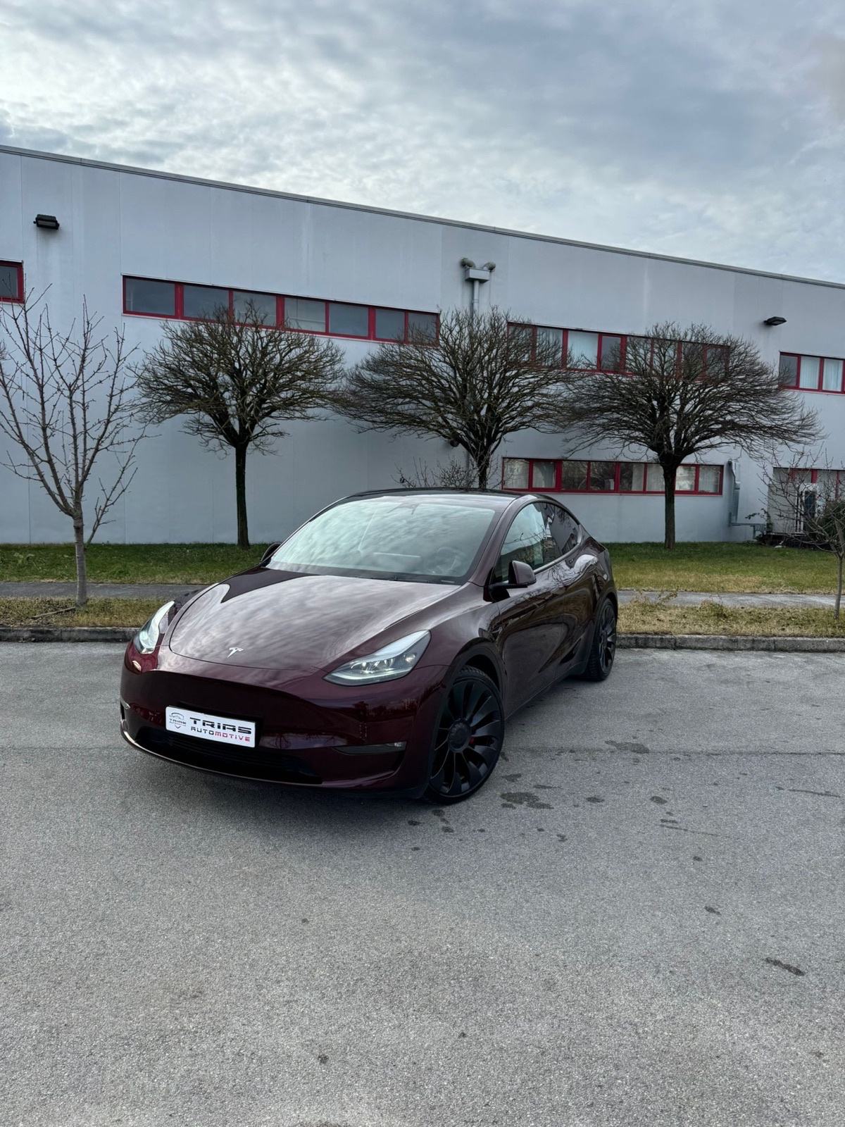 Tesla Model Y Performance, fotografija 3