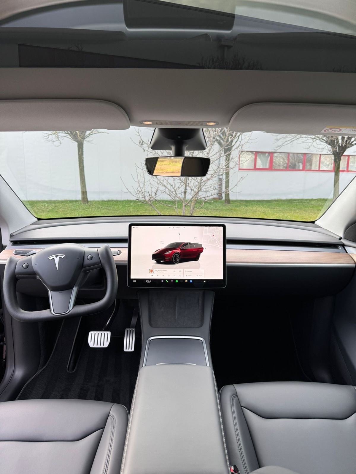Tesla Model Y Performance, fotografija 7