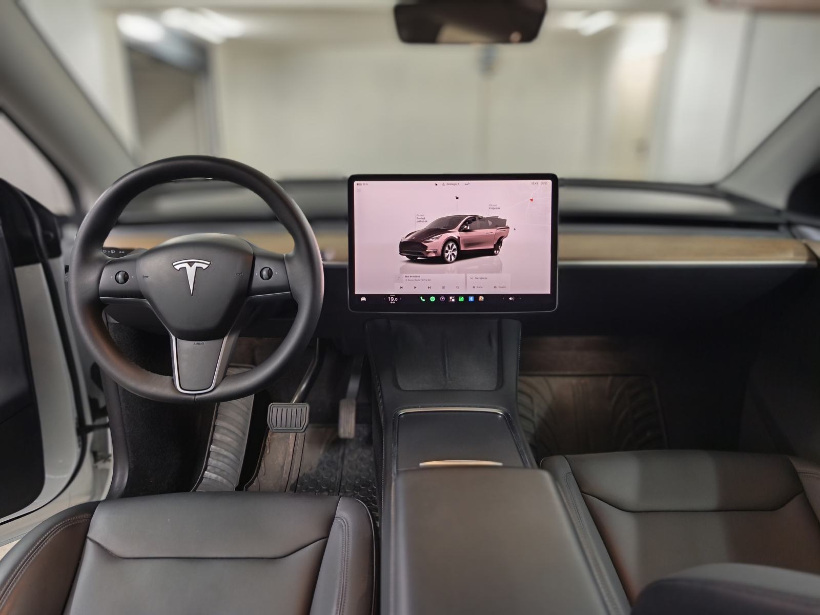 Tesla Model Y RWD 2024 BYD blade baterija, fotografija 15
