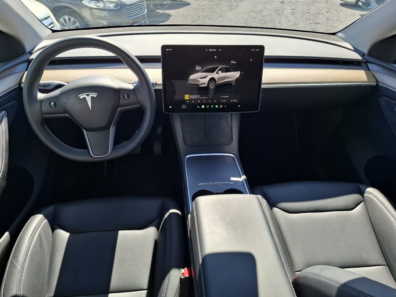 Tesla Model Y RWD long range - samo 28.335 kilometrov, fotografija 6