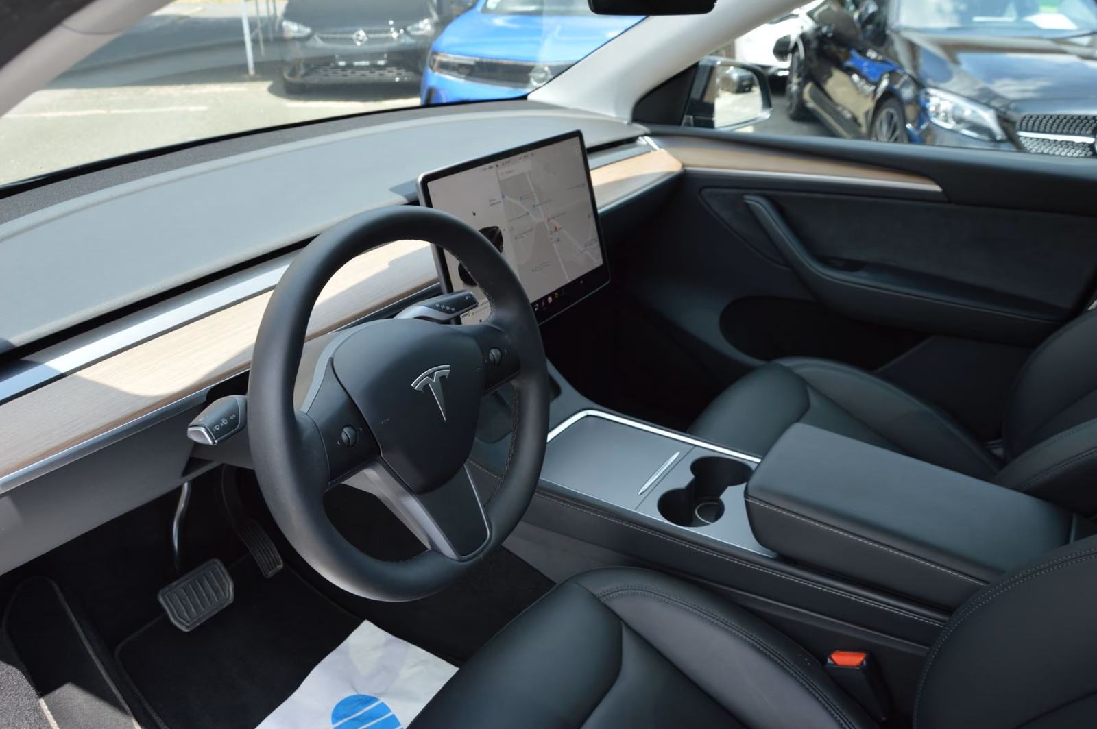 Tesla Model Y RYZEN, fotografija 12