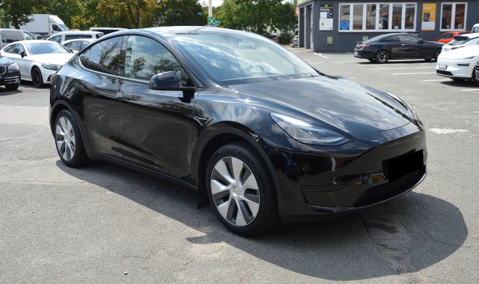 Tesla Model Y RYZEN, fotografija 3