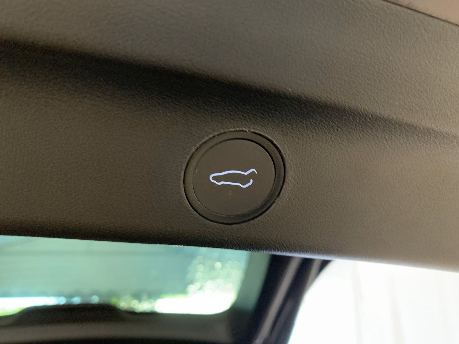 Tesla Model Y RYZEN, fotografija 16