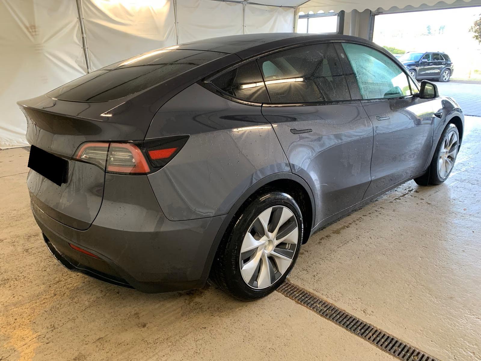 Tesla Model Y RYZEN, fotografija 4