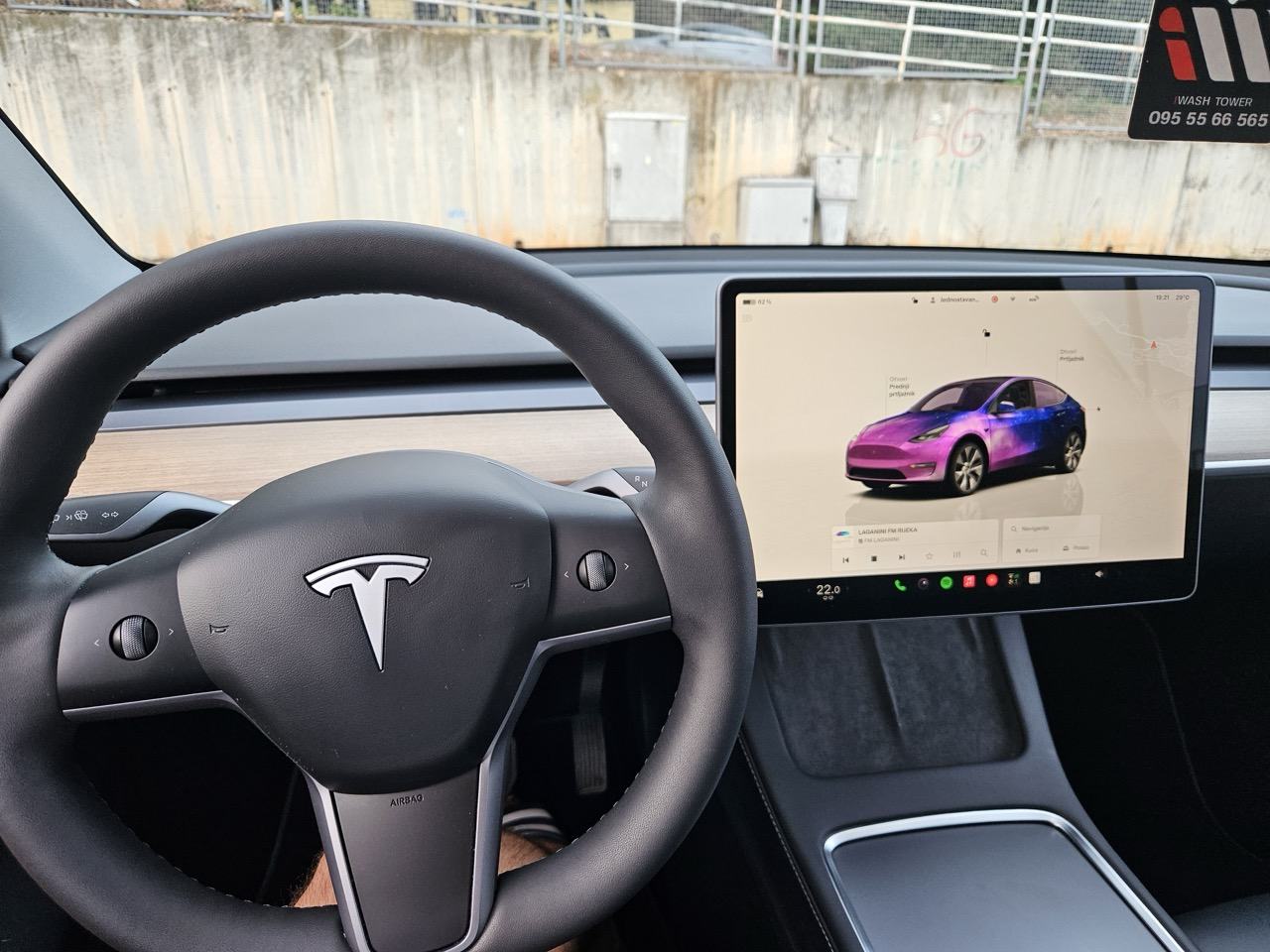 Tesla Model Y SUV automatik, fotografija 20