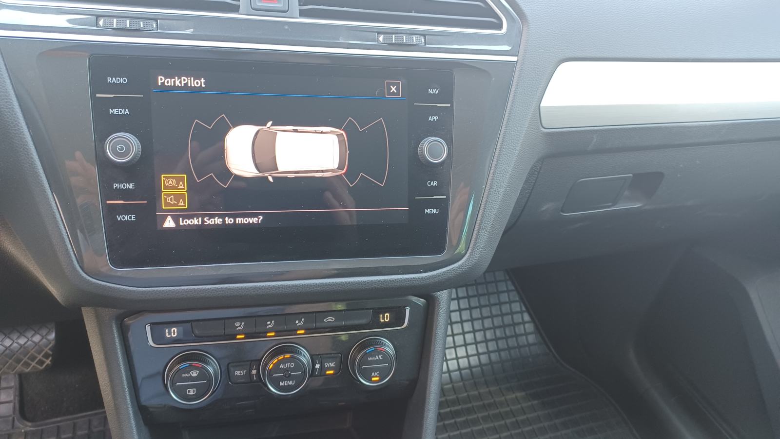 TIGUAN 2.0 TDI DSG 4MOTION,R-LINE,190ks, LED,NAVI,ACC,APP, 3xKlima,19", fotografija 17