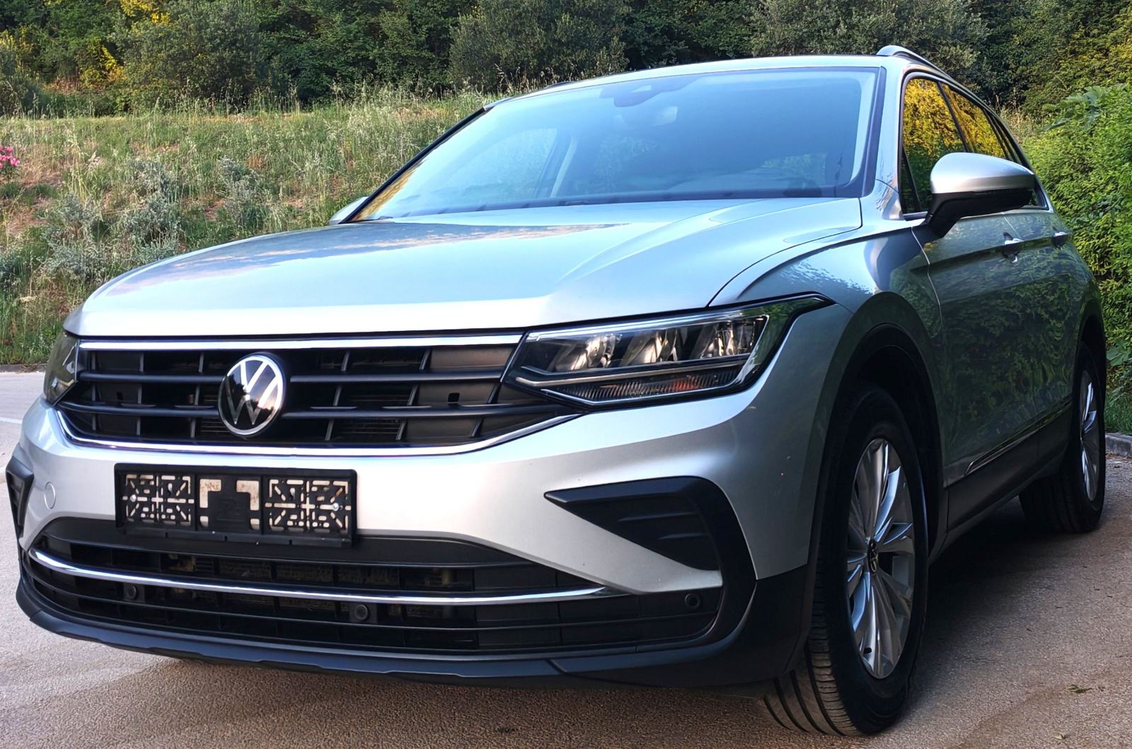 TIGUAN 2.0 TDI LIFE*AUTOMATIK*LED*NAVI*KAMERA*ACC*ALU*NOVE GUME*SERVIS, fotografija 1