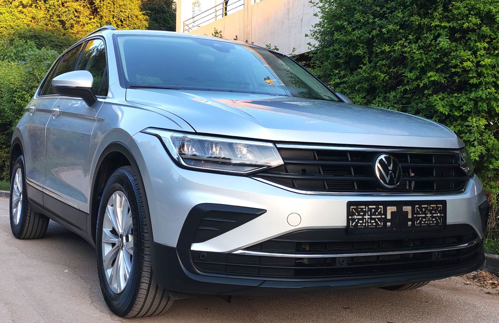 TIGUAN 2.0 TDI LIFE*AUTOMATIK*LED*NAVI*KAMERA*ACC*ALU*NOVE GUME*SERVIS, fotografija 2