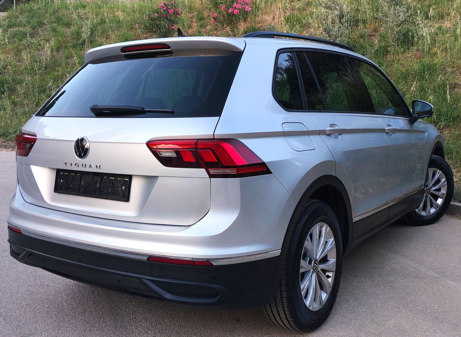 TIGUAN 2.0 TDI LIFE*AUTOMATIK*LED*NAVI*KAMERA*ACC*ALU*NOVE GUME*SERVIS, fotografija 13