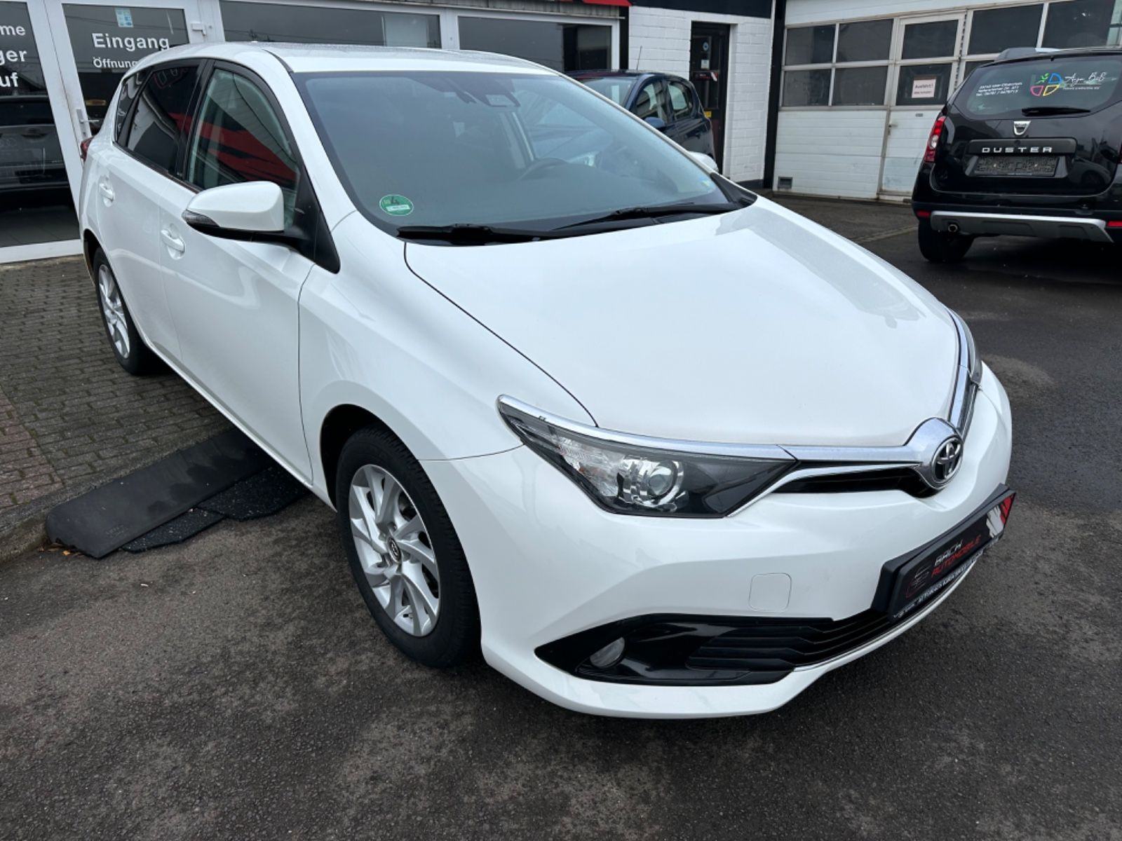 Toyota Auris 1,2 TURBO EDITION S+ KAMERA GRIJ.SICEVI AUTOM.KLIMA, fotografija 3
