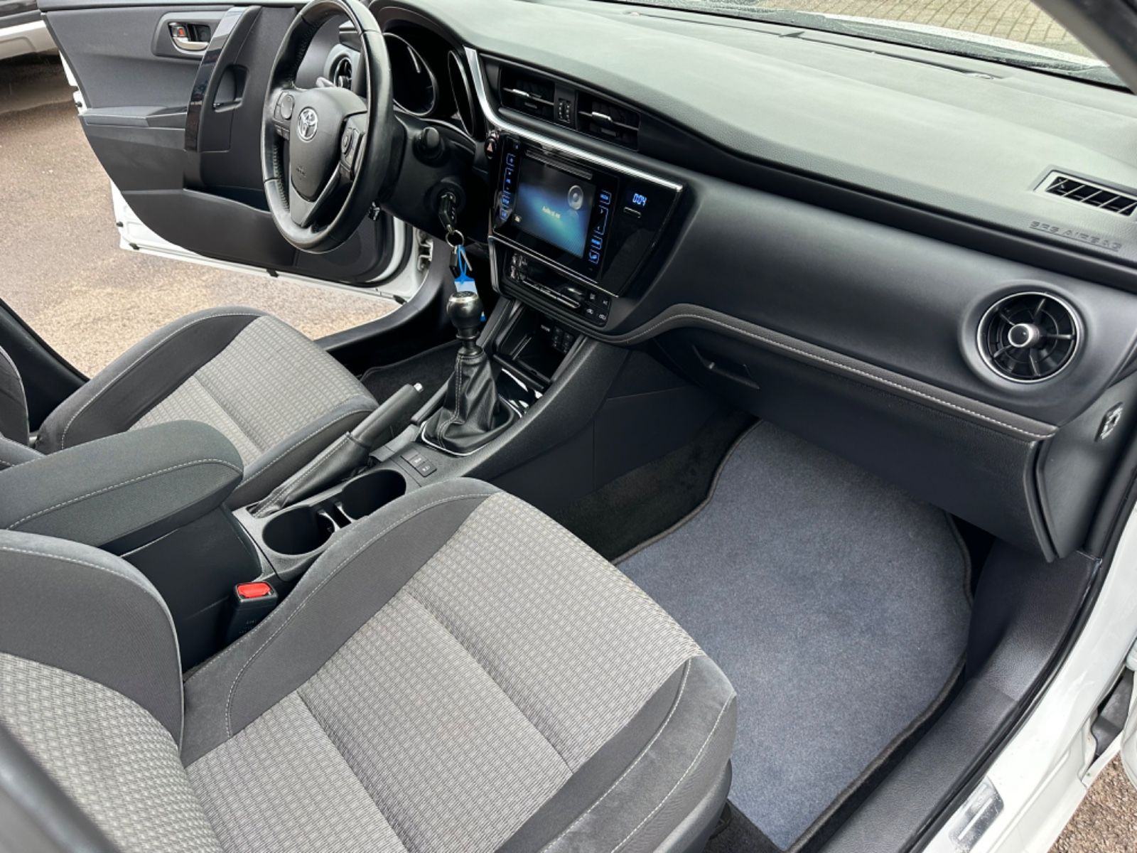 Toyota Auris 1,2 TURBO EDITION S+ KAMERA GRIJ.SICEVI AUTOM.KLIMA, fotografija 13