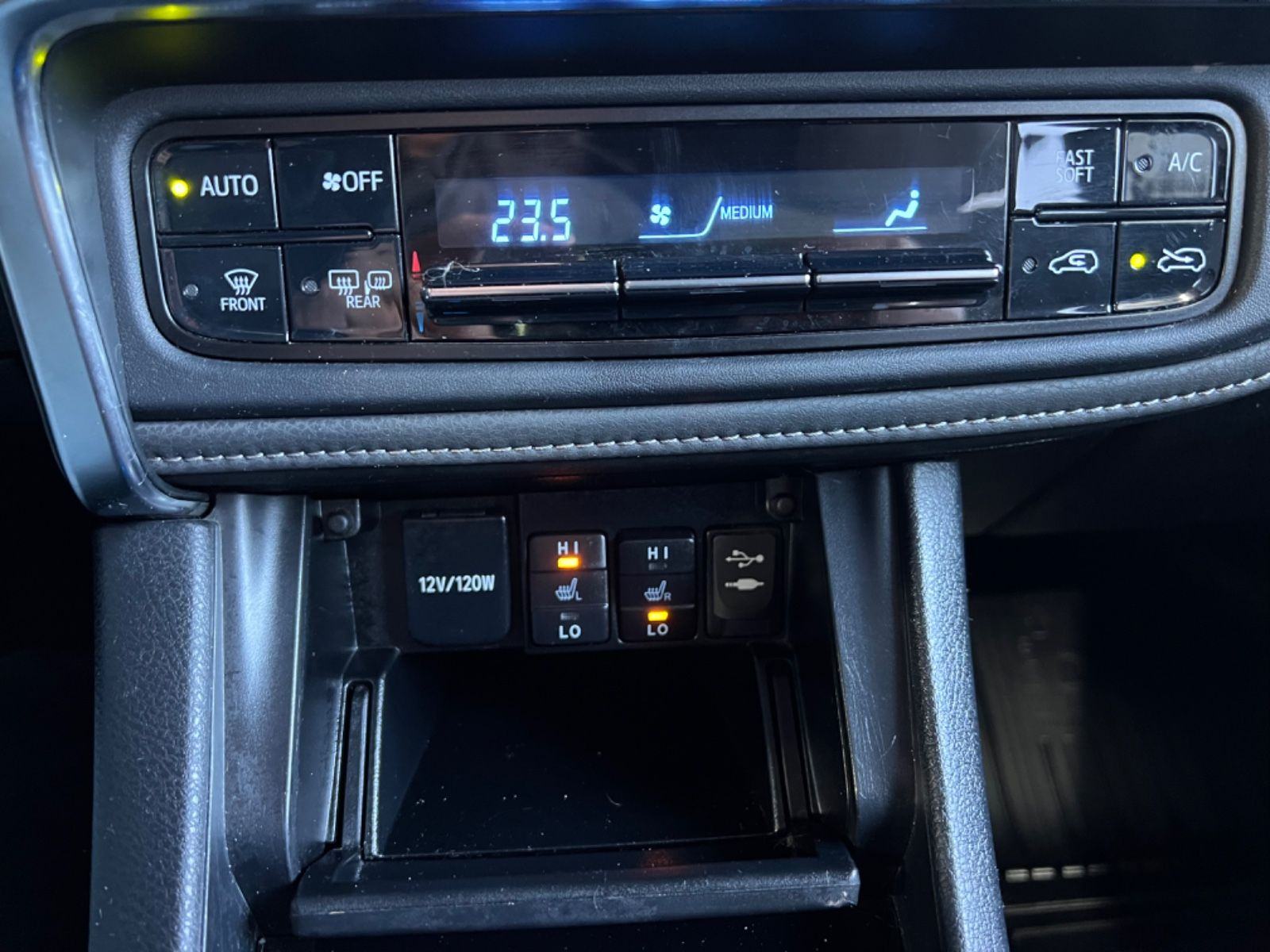 Toyota Auris 1.2 TURBO Multidrive S automatik NAVI LED KAMERA GRIJ.SIC, fotografija 14
