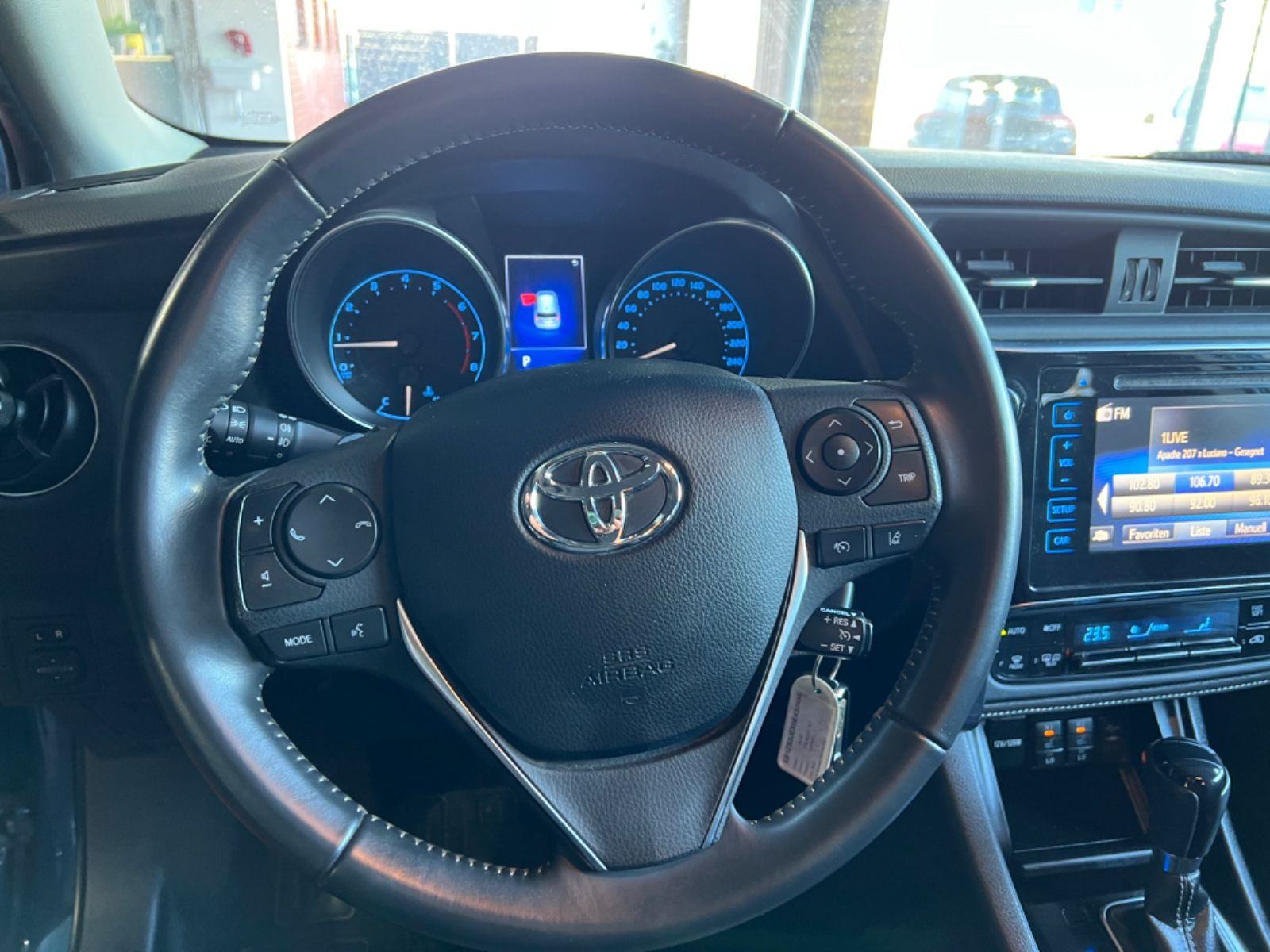 Toyota Auris 1.2 TURBO Multidrive S automatik NAVI LED KAMERA GRIJ.SIC, fotografija 10