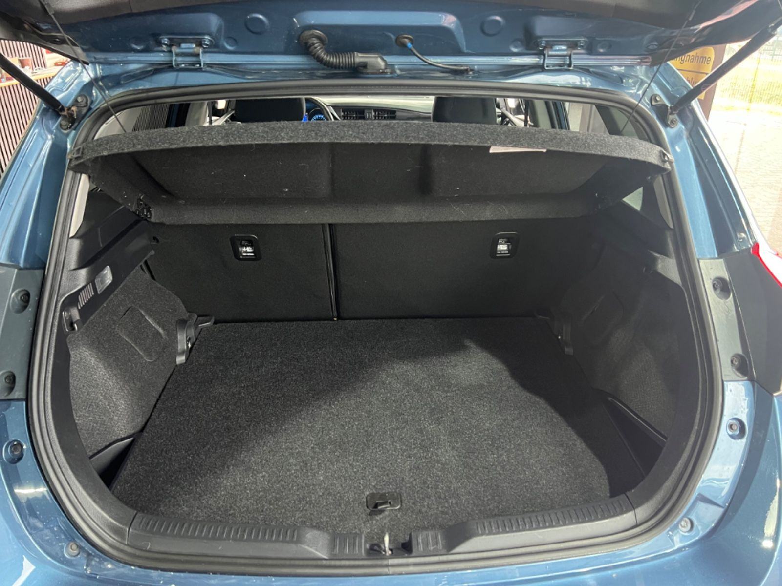 Toyota Auris 1.2 TURBO Multidrive S automatik NAVI LED KAMERA GRIJ.SIC, fotografija 19
