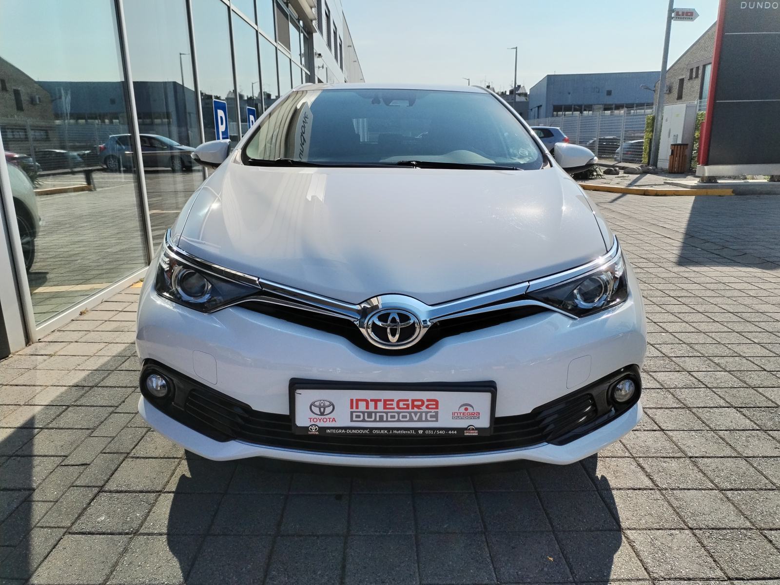 Toyota Auris 1,2 Turbo, TOP STANJE, GARANCIJA 1 GOD., SERVISIRAN, fotografija 2