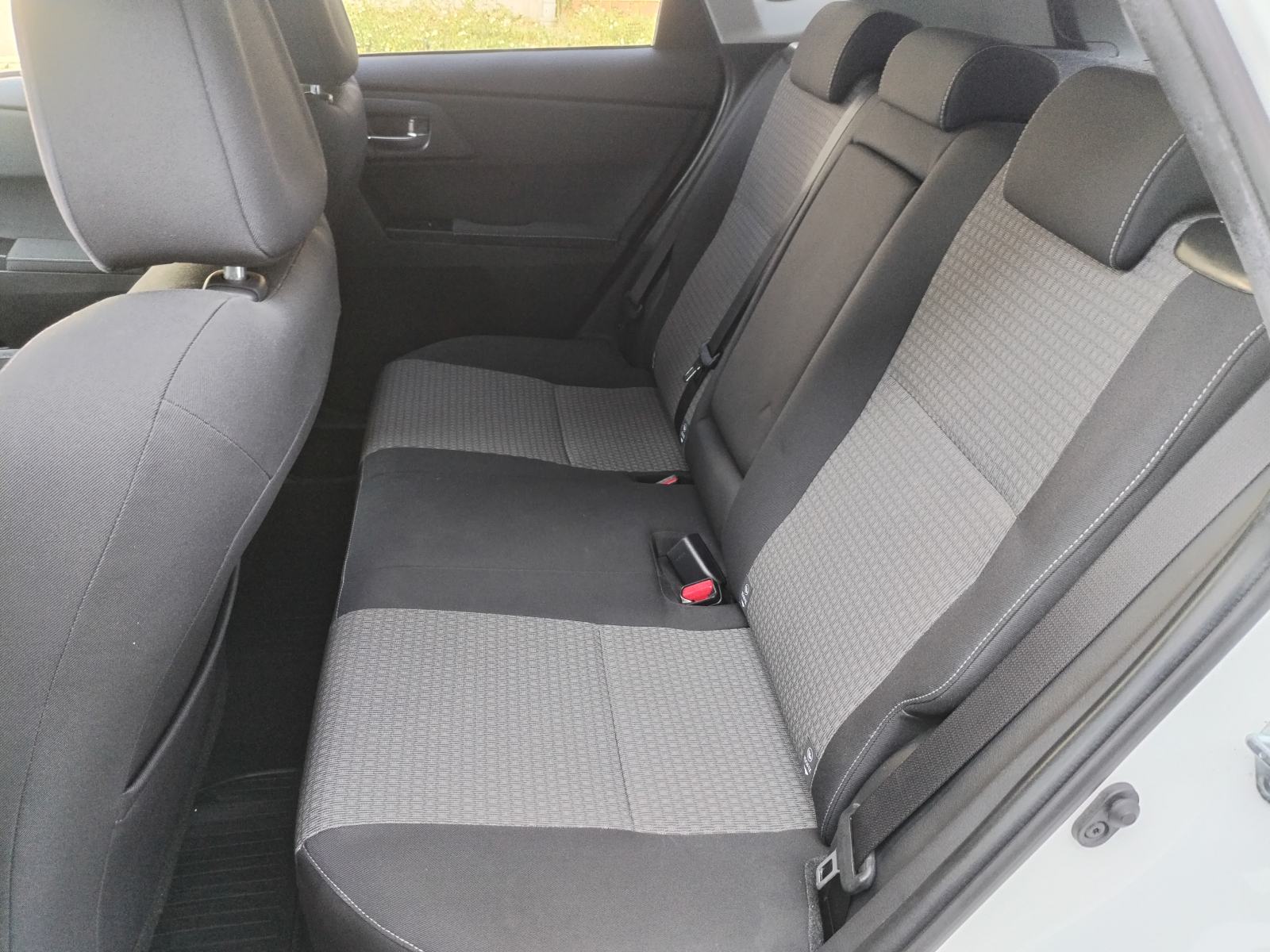 Toyota Auris 1,2 Turbo, TOP STANJE, GARANCIJA 1 GOD., SERVISIRAN, fotografija 15