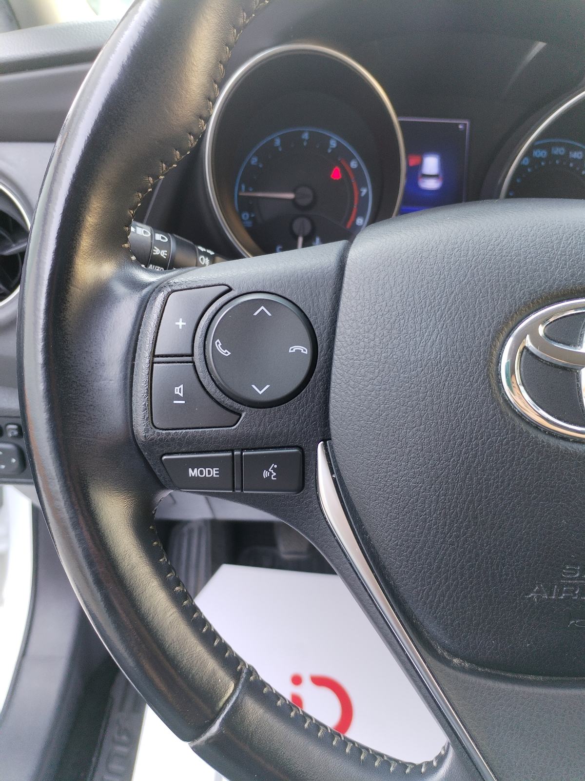 Toyota Auris 1,2 Turbo, TOP STANJE, GARANCIJA 1 GOD., SERVISIRAN, fotografija 16