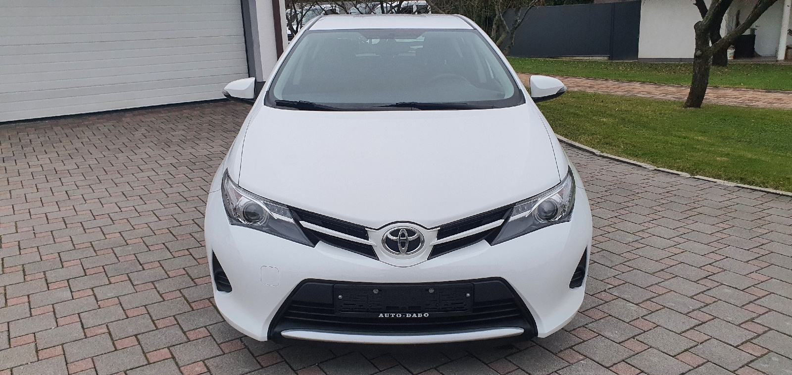 Toyota Auris 1,33, fotografija 10