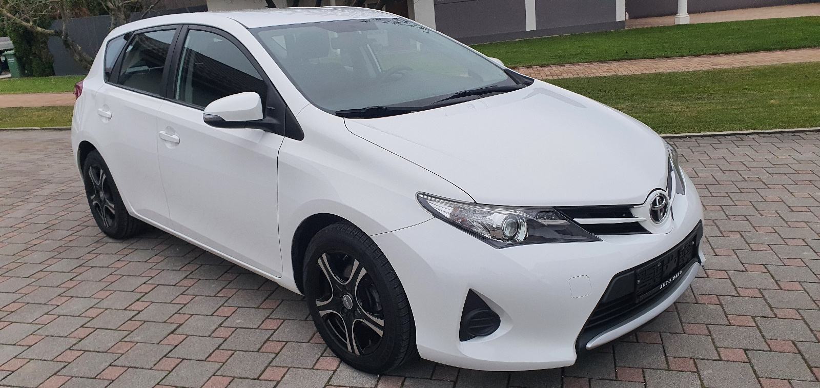 Toyota Auris 1,33, fotografija 9