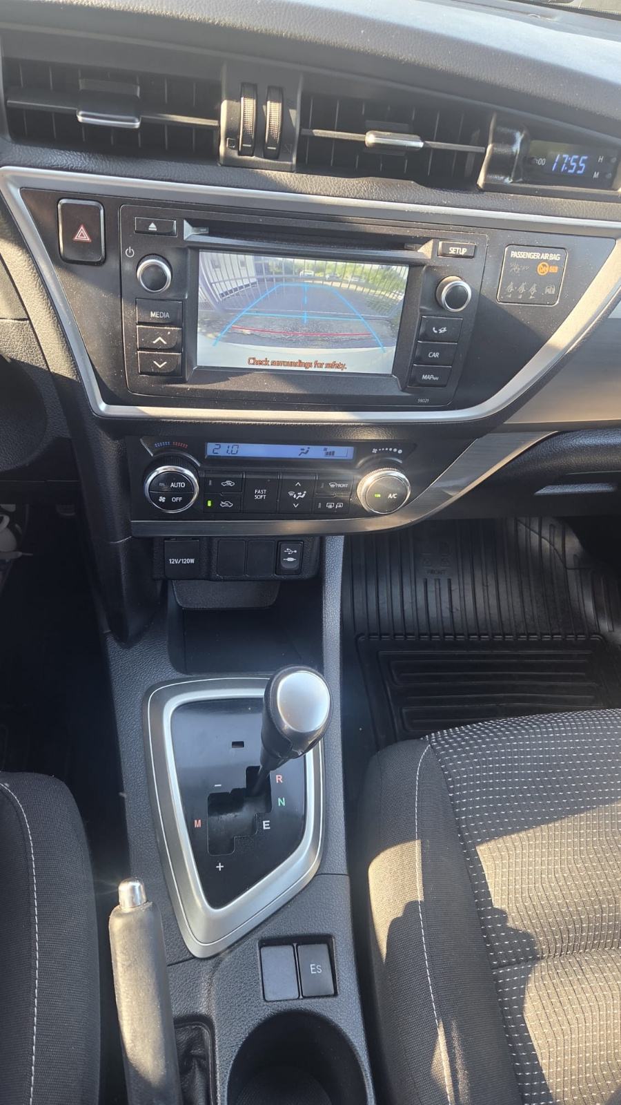 Toyota Auris 1,4 D-4D automatik, fotografija 6