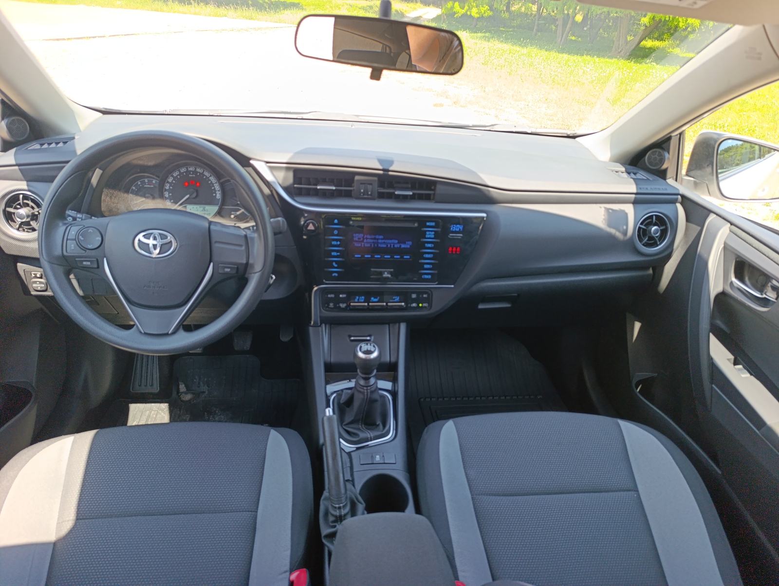 Toyota Auris 1,4 D-4D, fotografija 9