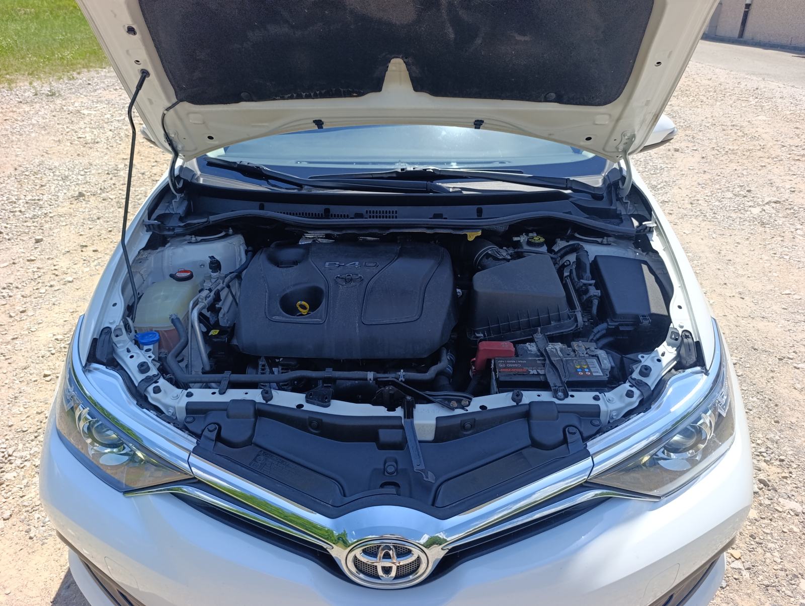 Toyota Auris 1,4 D-4D, fotografija 17