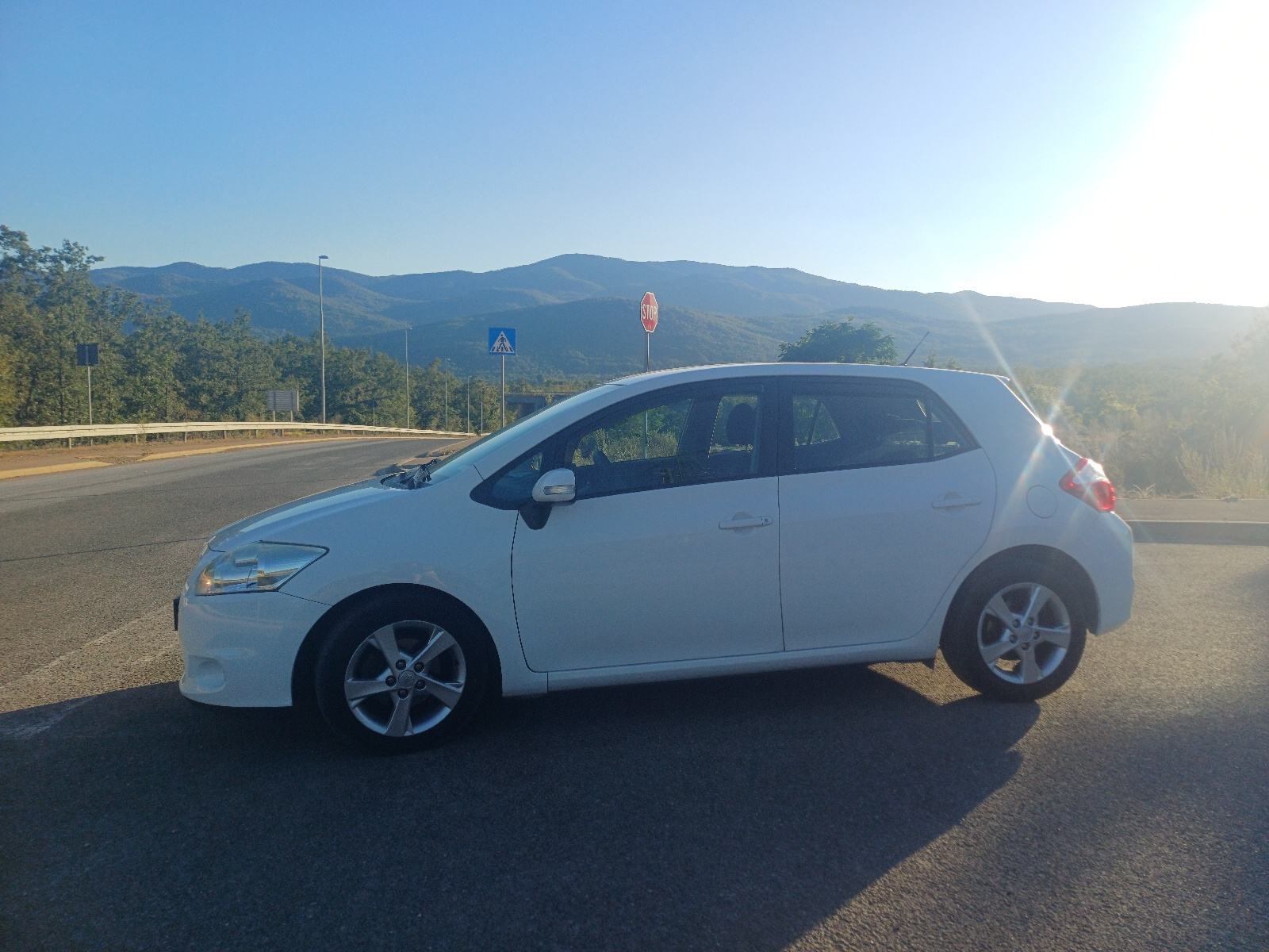 Toyota Auris 1,4 D-4D, fotografija 3