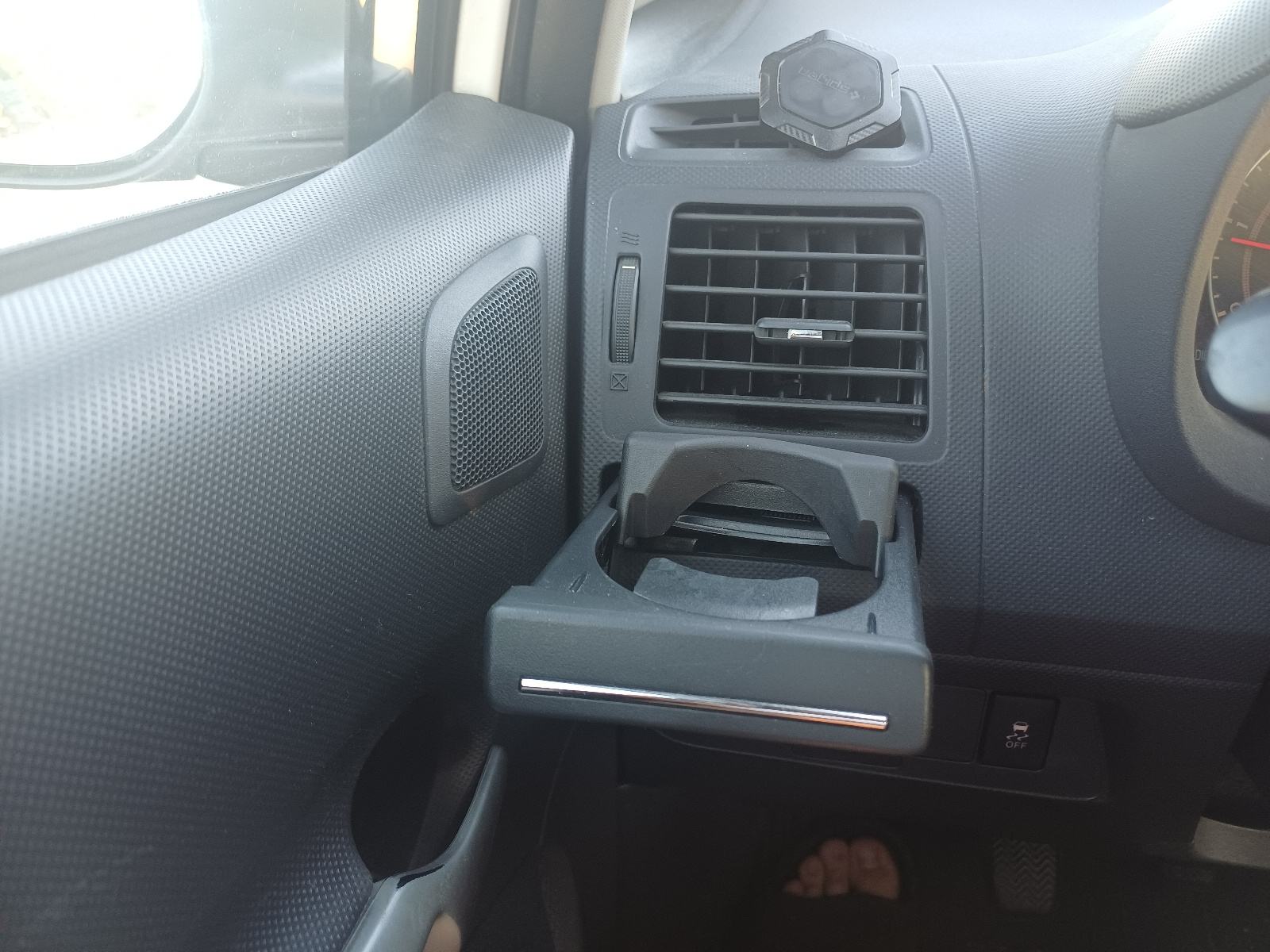Toyota Auris 1,4 D-4D, fotografija 10