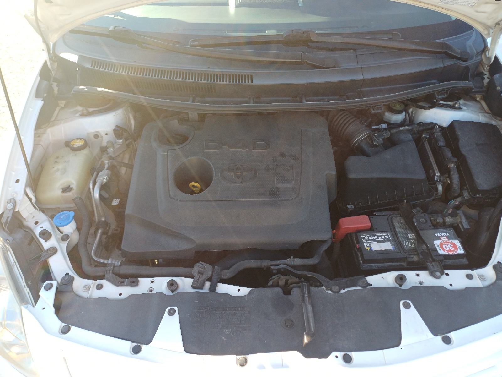 Toyota Auris 1,4 D-4D, fotografija 16