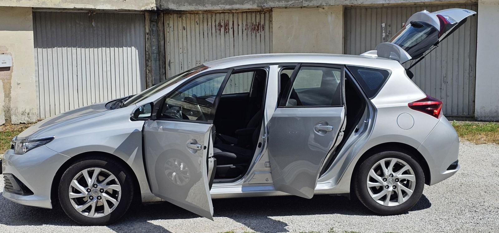 Toyota Auris 1,4 D4D REG.06/2027.god., fotografija 5
