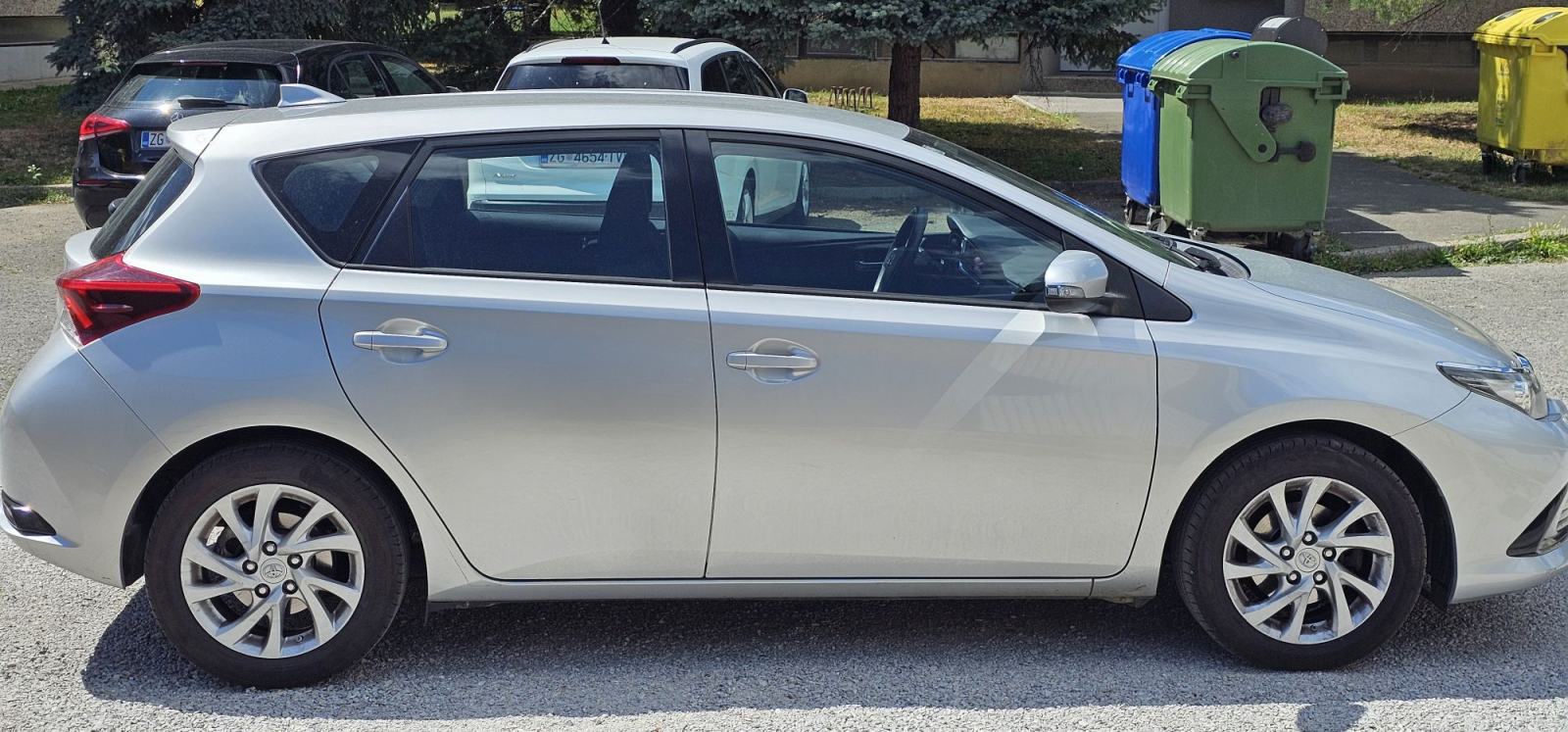 Toyota Auris 1,4 D4D REG.06/2027.god., fotografija 3
