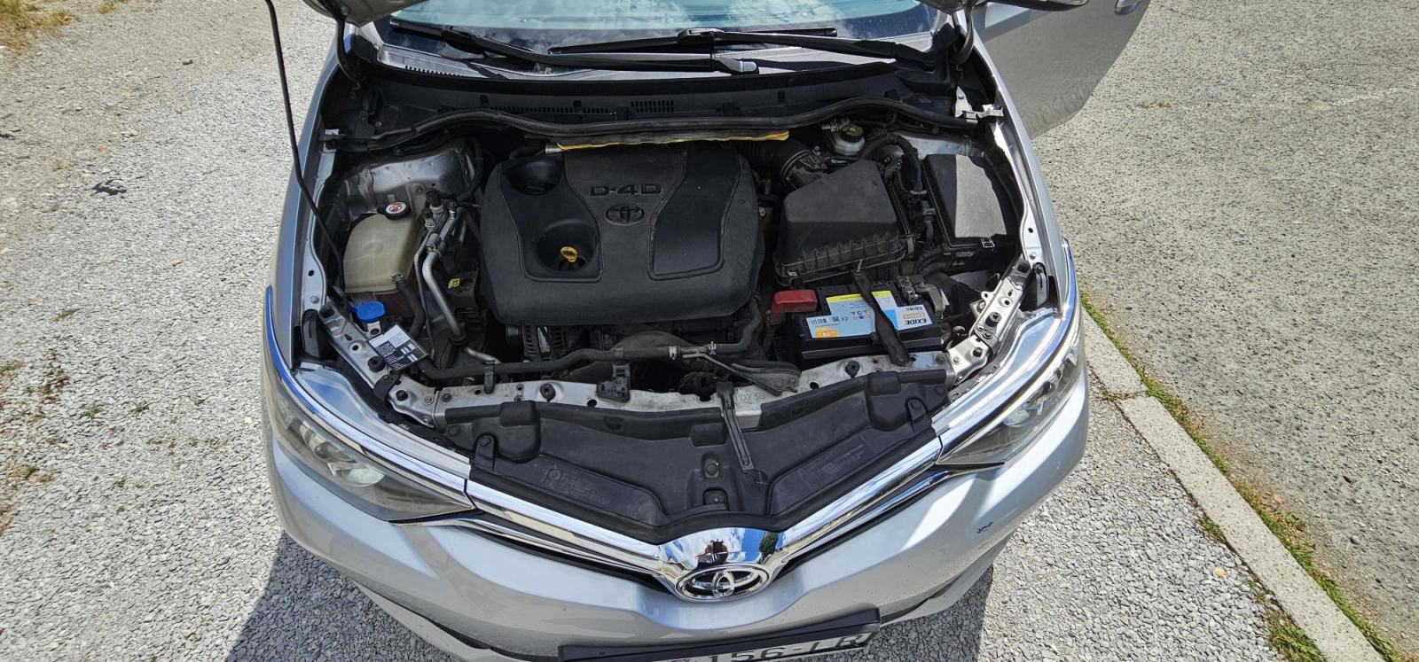 Toyota Auris 1,4 D4D REG.06/2027.god., fotografija 10