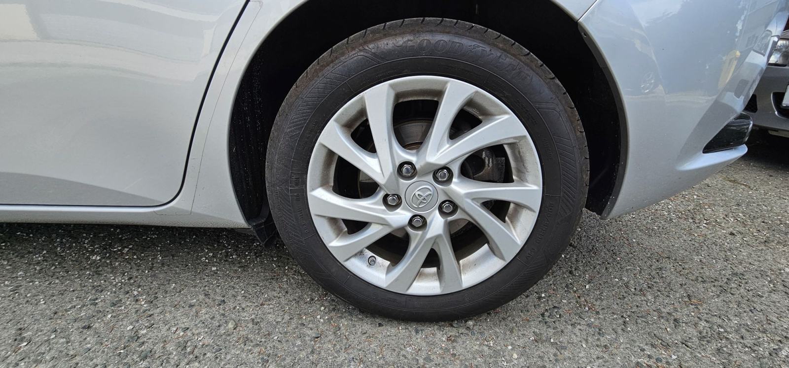 Toyota Auris 1,4 D4D REG.06/2027.god., fotografija 13