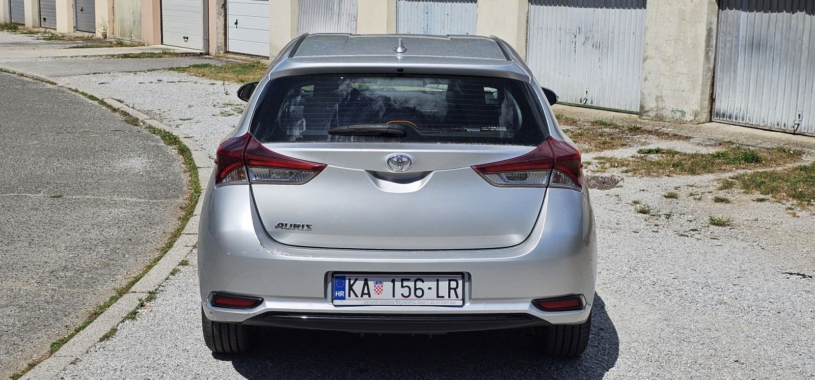 Toyota Auris 1,4 D4D REG.06/2027.god., fotografija 2