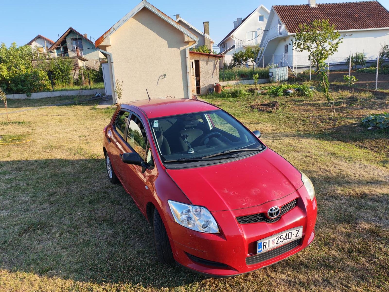 Toyota Auris 1,4 VVT-i Kupljen nov u HR, mehanički top, prilika!, fotografija 6
