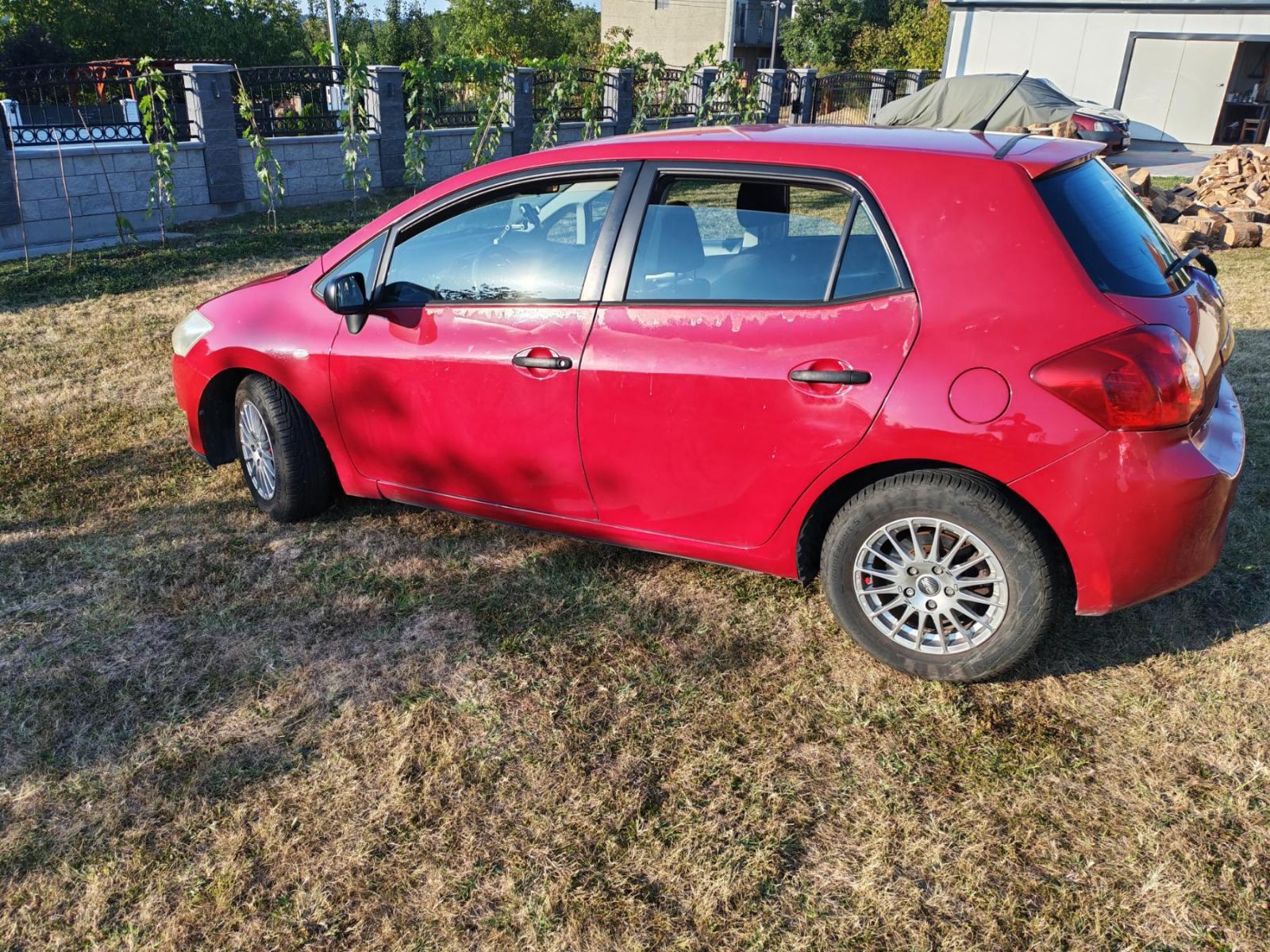Toyota Auris 1,4 VVT-i Kupljen nov u HR, mehanički top, prilika!, fotografija 7
