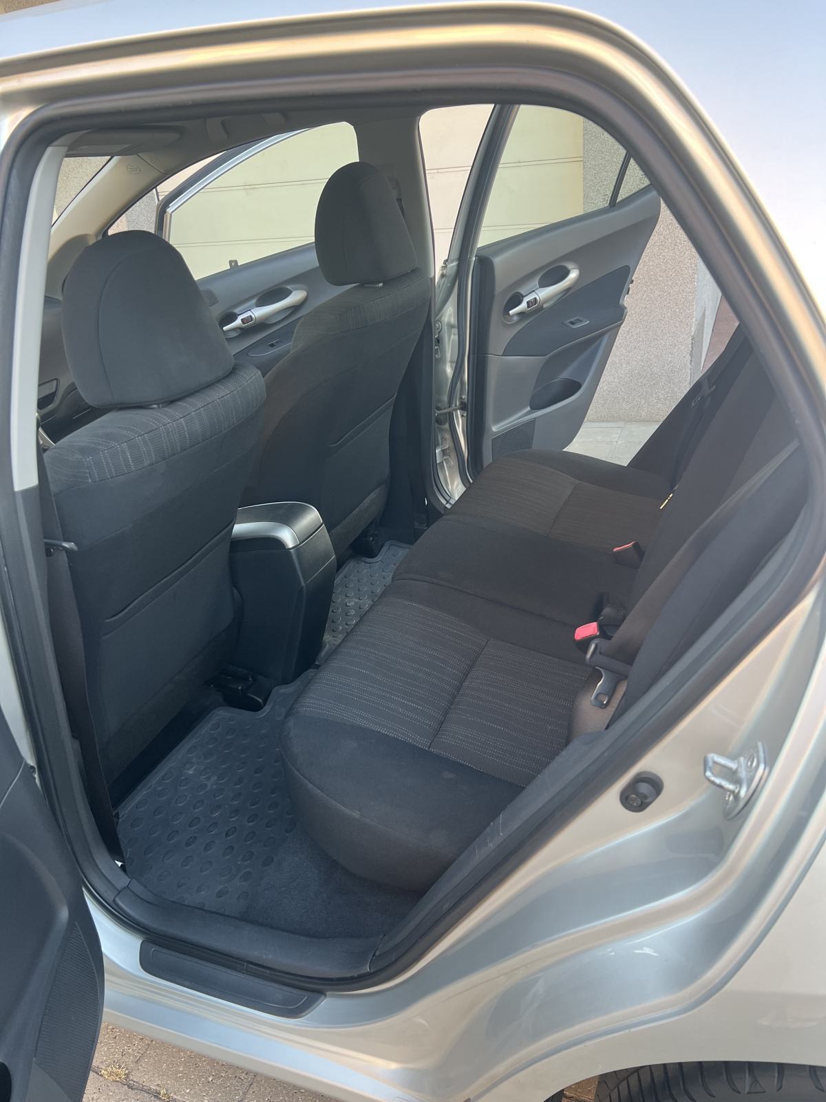 Toyota Auris 1,4 VVT-i, fotografija 8