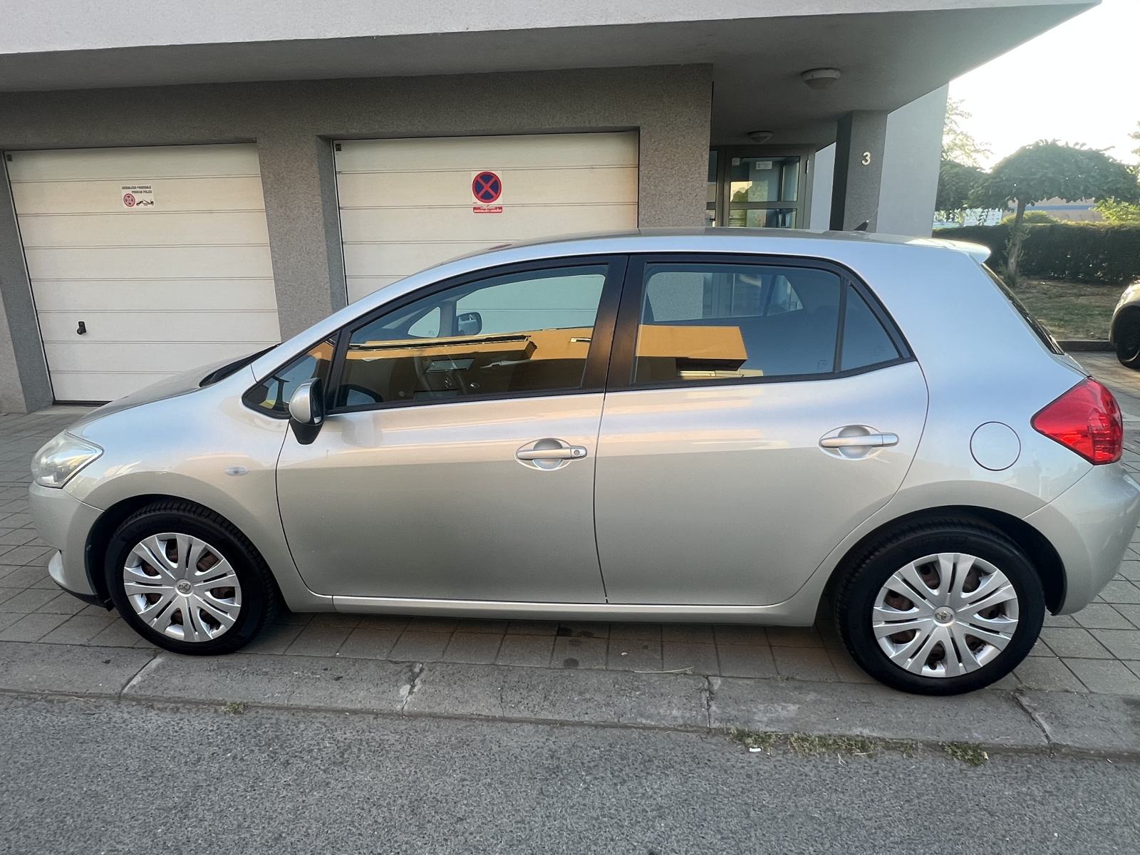 Toyota Auris 1,4 VVT-i, fotografija 4