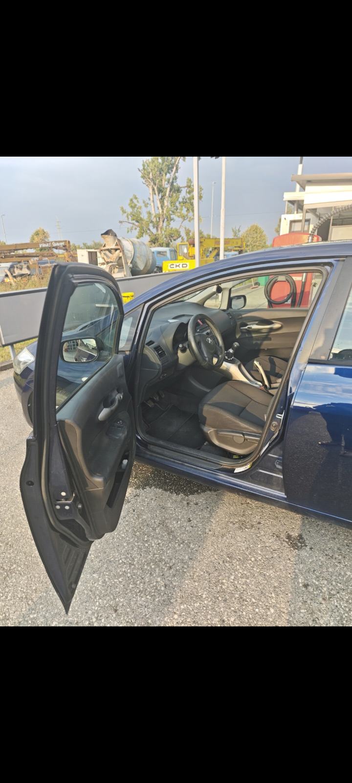 Toyota Auris 1,4 VVT-i, fotografija 5