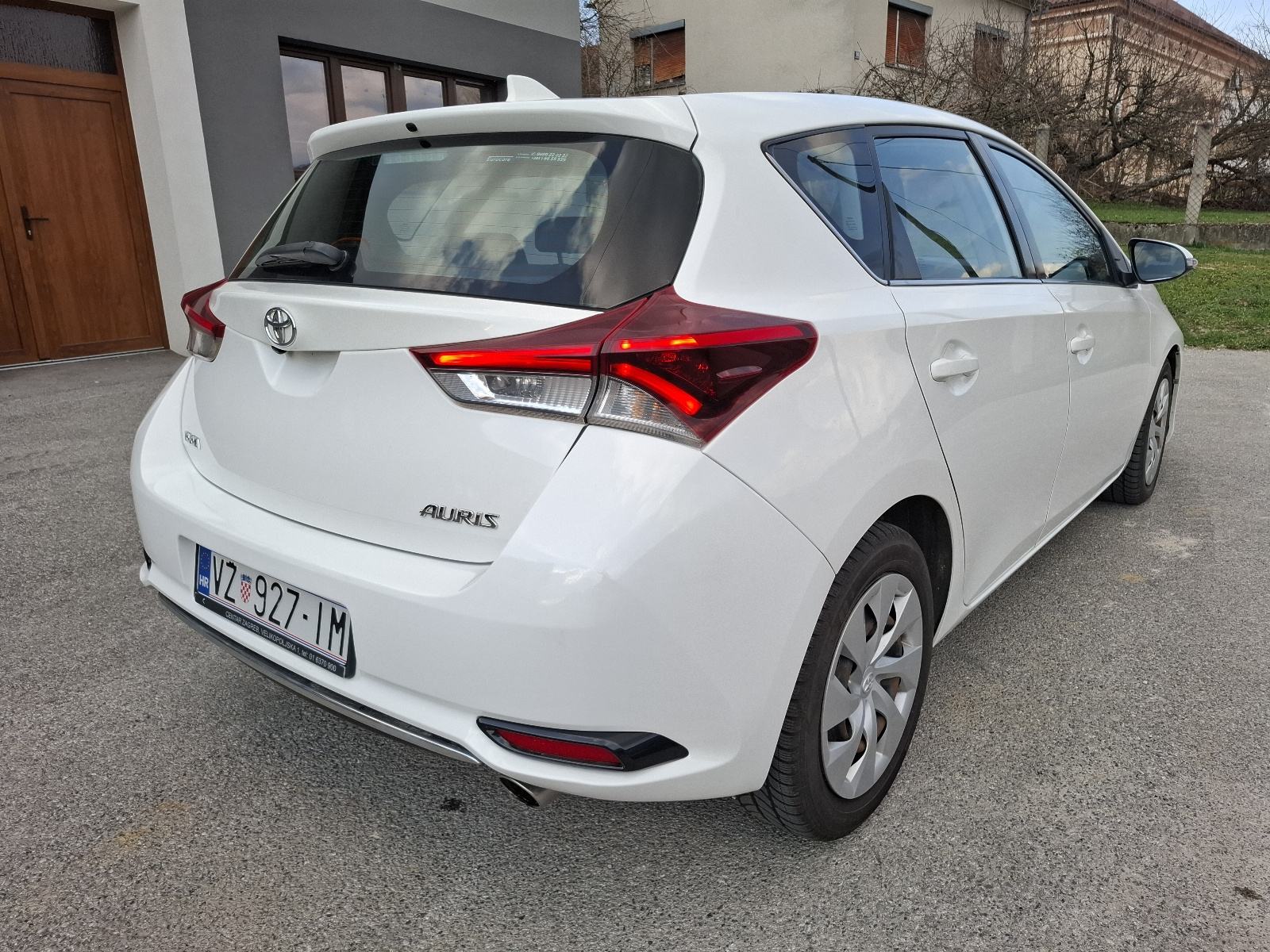 Toyota Auris 1,6, fotografija 2