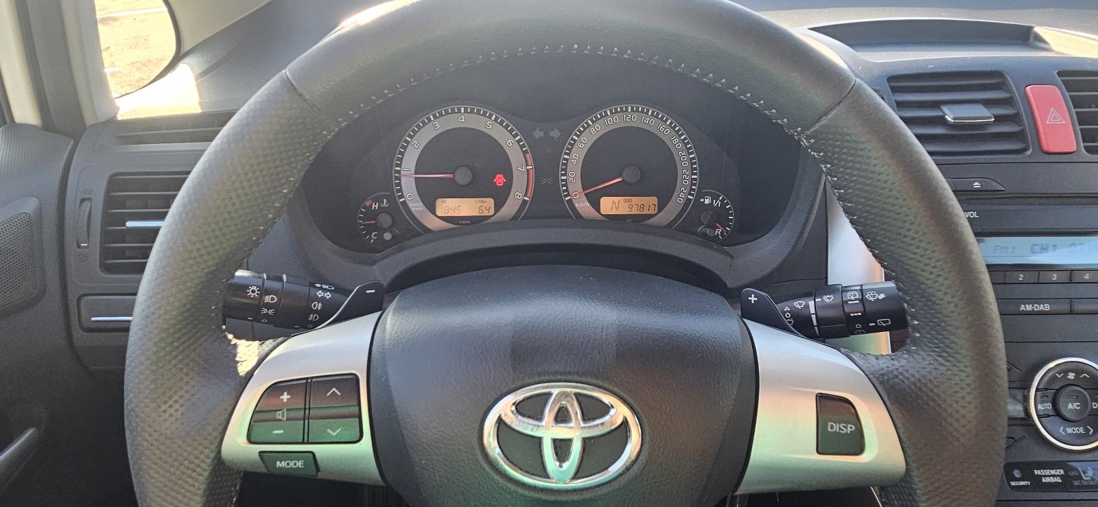 Toyota Auris 1,6 Sol automatik SAMO 98 000 KILOMETARA HR VOZILO, fotografija 11